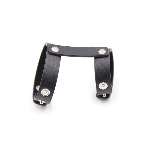 Penisgurte mit Nieten aus Leder Penis Cock Ring 1 St
