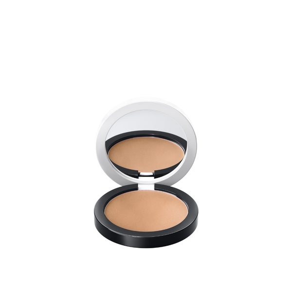 UND GRETEL WOLKEN Compact Powder SPF 50 Tanned
