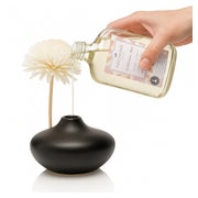 Vogel Frei – Schwarze Keramikvase mit handgefertigter Sola-Duftblume 1 St