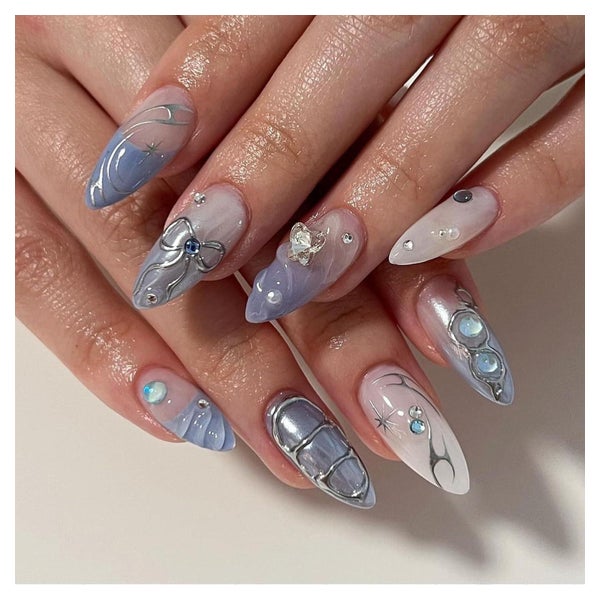 Falsche Nägel Press On 3D Mandel Blau Strass 24 Französische 1 St