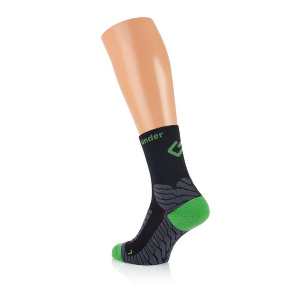UNDER PRESSURE SOCKX | halbhohe Socken mit Kompression (1 Paar) 43-46 / schwarz