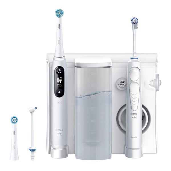 Oral-B Center OxyJet Reinigungssystem - Munddusche + Oral-B iO6
