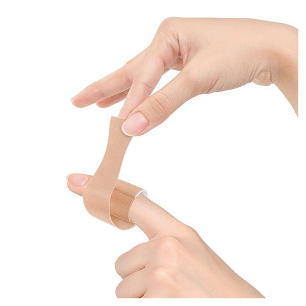 Lifemed 10 Finger-Strips 12 cm x 2 cm hautfarben "Flexible" 120 St