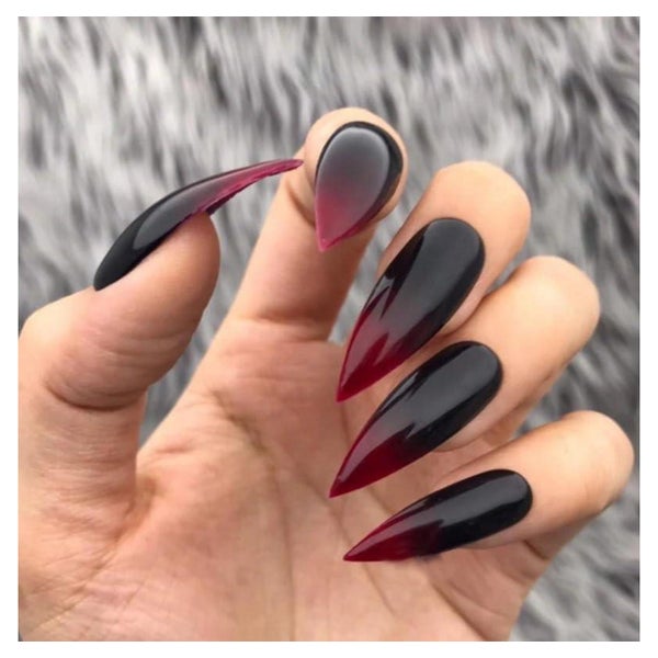 Künstliche Fingernägel Stiletto Schwarz Rot Ombre Gothic AH3 1 St